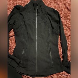 Lululemon jacket in excellent condition Black